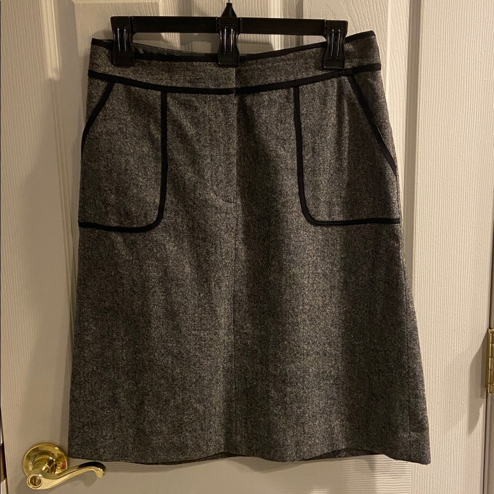 Y2K LOFT Charcoal Tweed Skirt with Black Accent 6P EUC A-line pockets